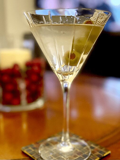 classic gin martini cocktail